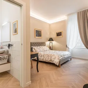 Classic Chic - Citta Alta Apartament